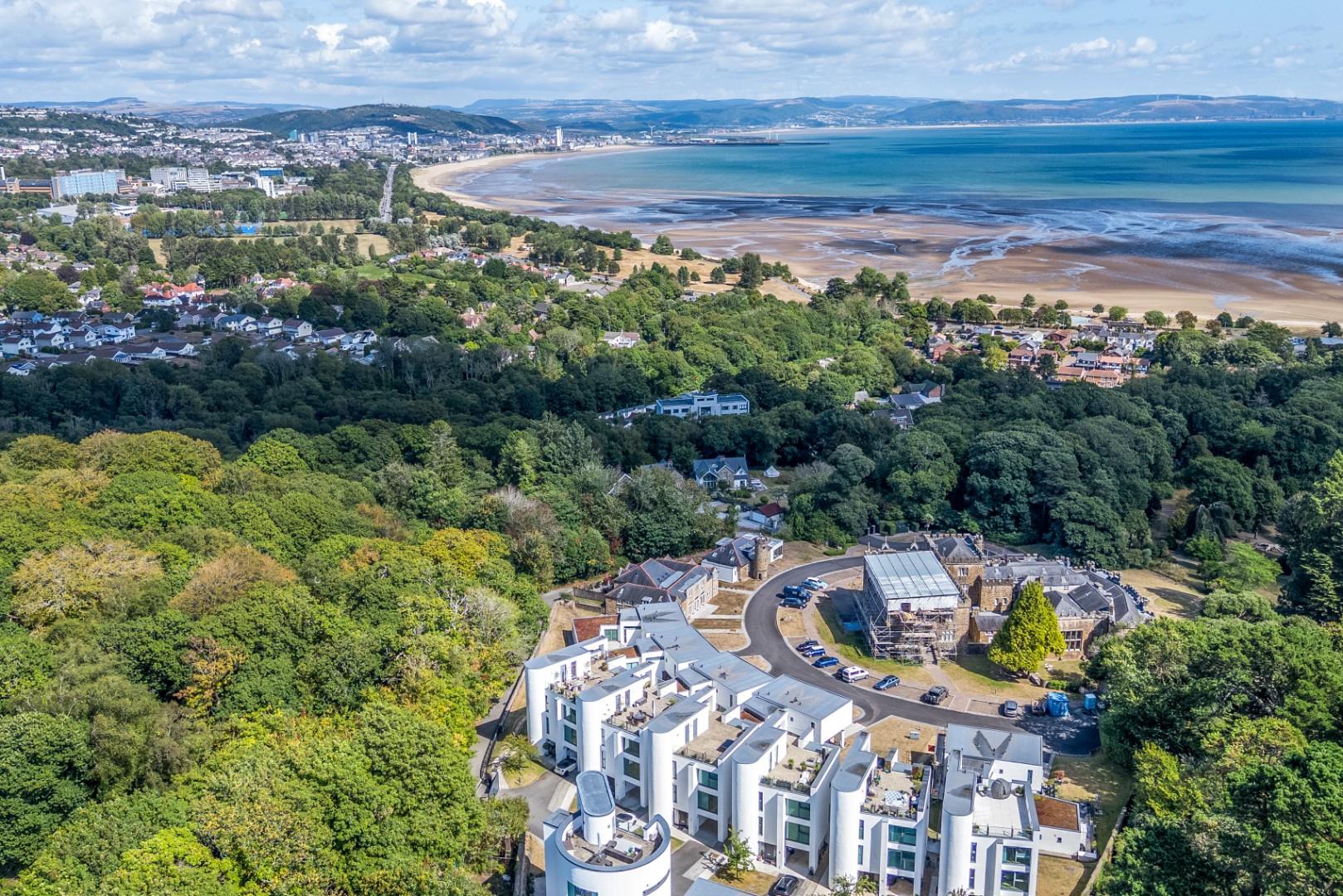 Upper Castle View, Blackpill, Swansea, SA3 5BY